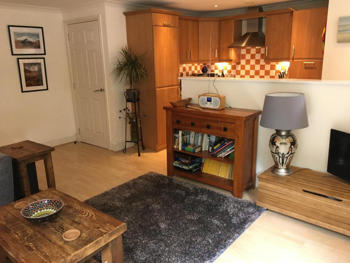Holyrood Park Apartment เอดินบะระ ภายนอก รูปภาพ