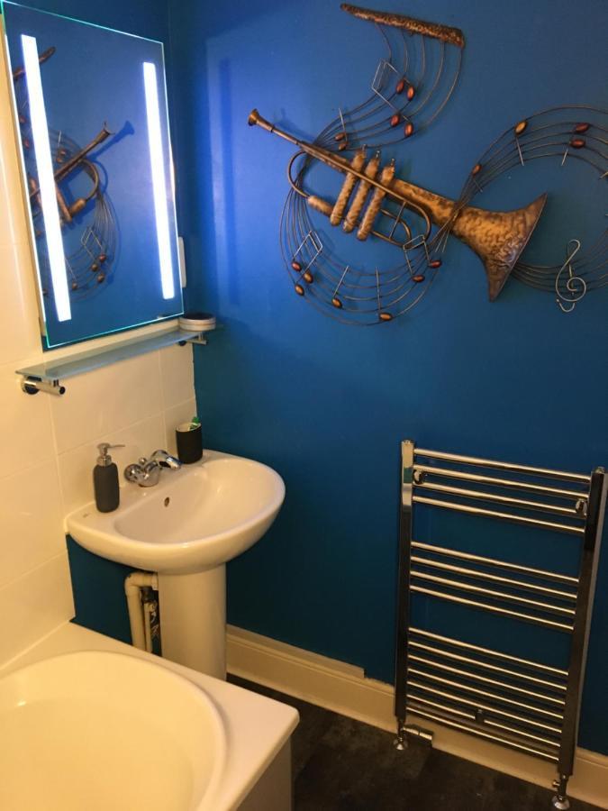 Holyrood Park Apartment เอดินบะระ ภายนอก รูปภาพ