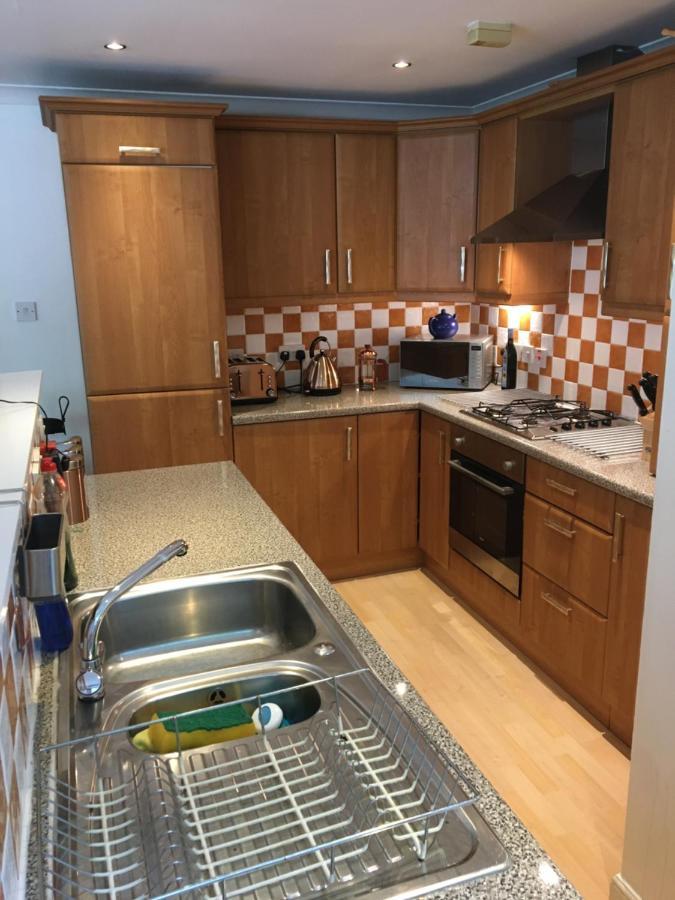 Holyrood Park Apartment เอดินบะระ ภายนอก รูปภาพ