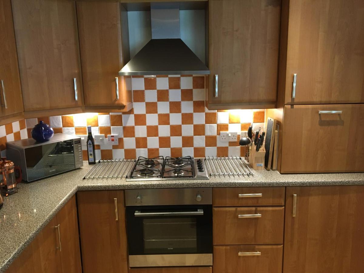 Holyrood Park Apartment เอดินบะระ ภายนอก รูปภาพ