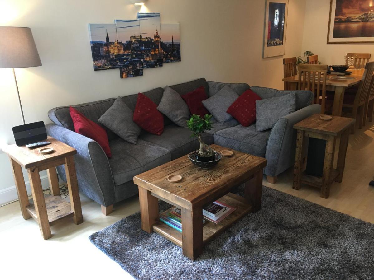Holyrood Park Apartment เอดินบะระ ภายนอก รูปภาพ