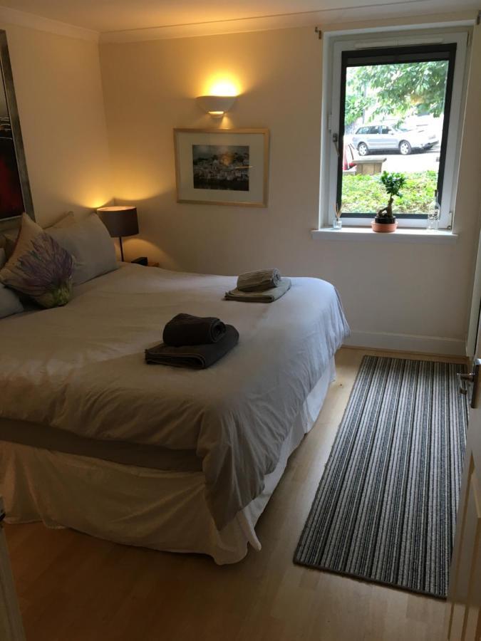 Holyrood Park Apartment เอดินบะระ ภายนอก รูปภาพ